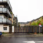 The Walworth Hideout - Elegant 2Bdr Flat
