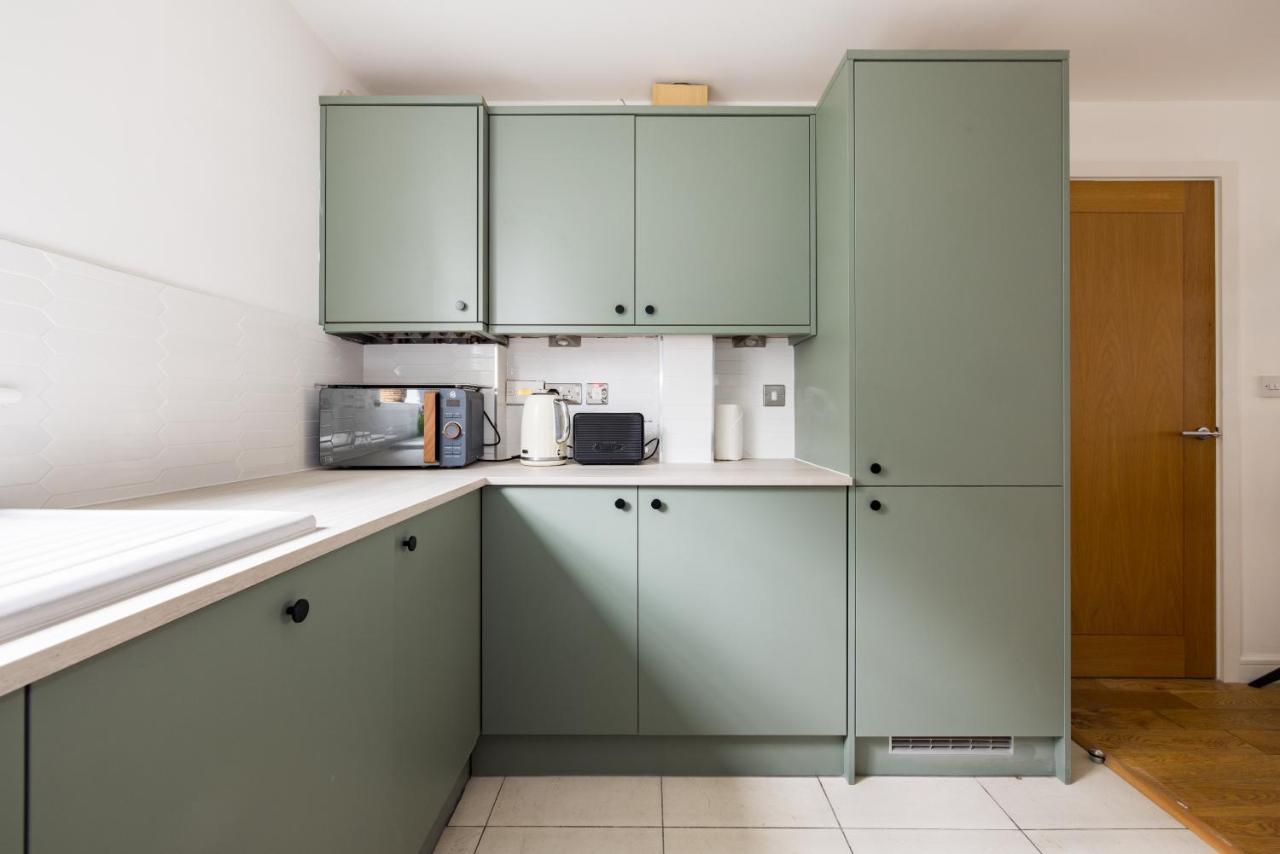 The Walworth Hideout - Elegant 2bdr Flat *