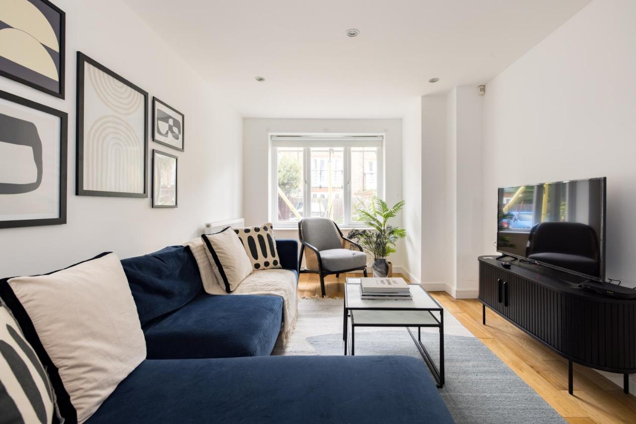 The Walworth Hideout - Elegant 2bdr Flat * London